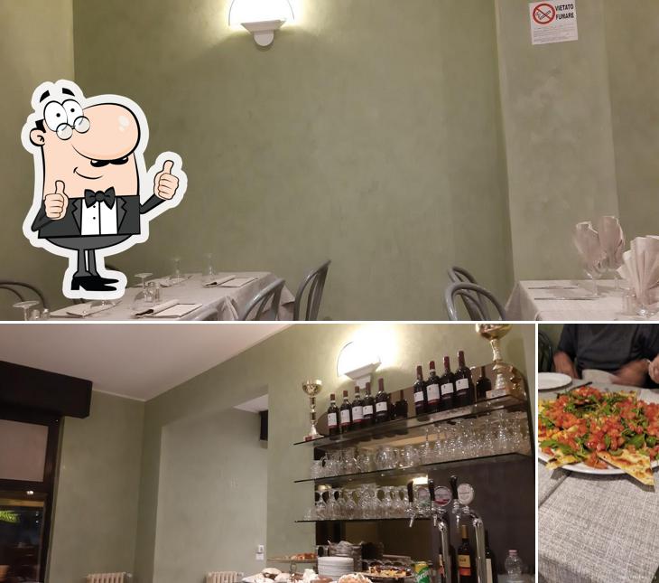 Regarder la photo de Pizzeria La felicità Forno a Legna