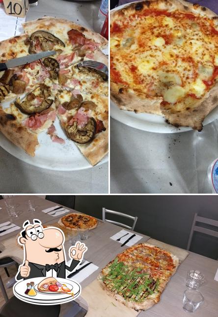 Pick pizza at Fuggi Pizza