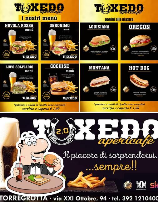 Ordina un hamburger a Tuxedo 2.0 Apericafè