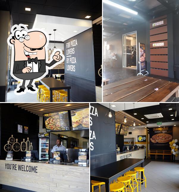 L'intérieur de Debonairs Pizza