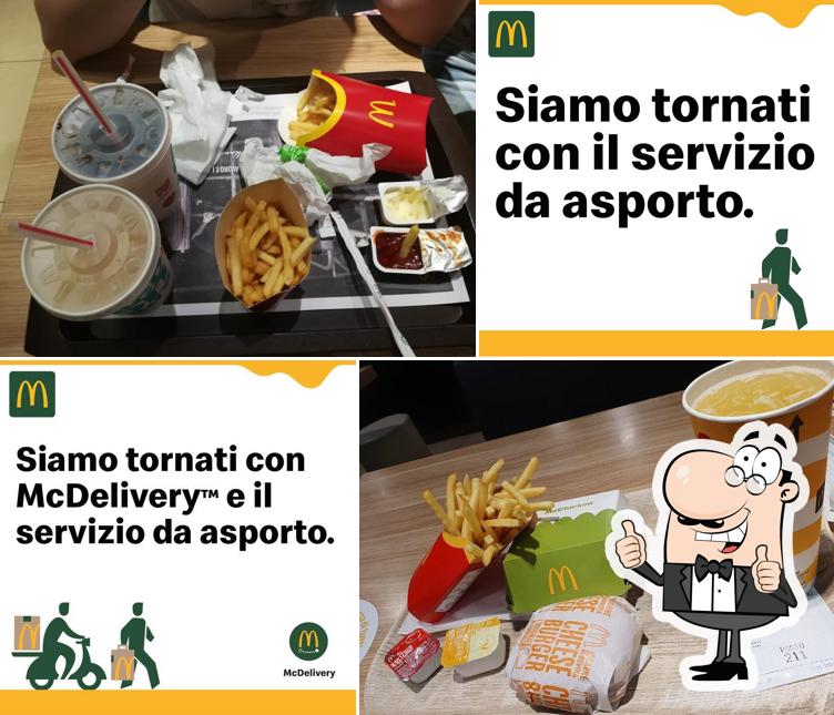 Vedi questa foto di McDonald's Messina Cairoli