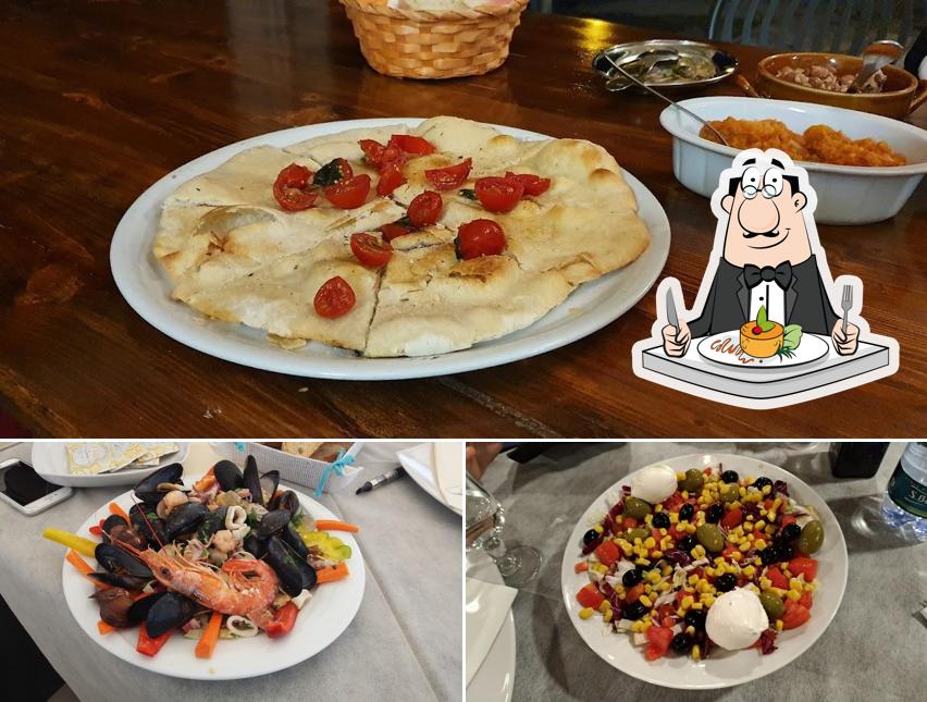 Platti al Pizzeria da Gennaro al Mare