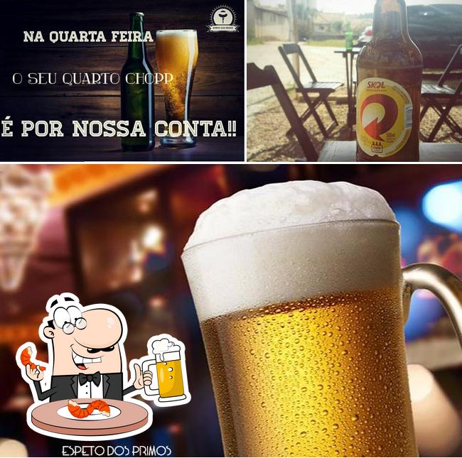 Peça um copo de cerveja leve ou escura