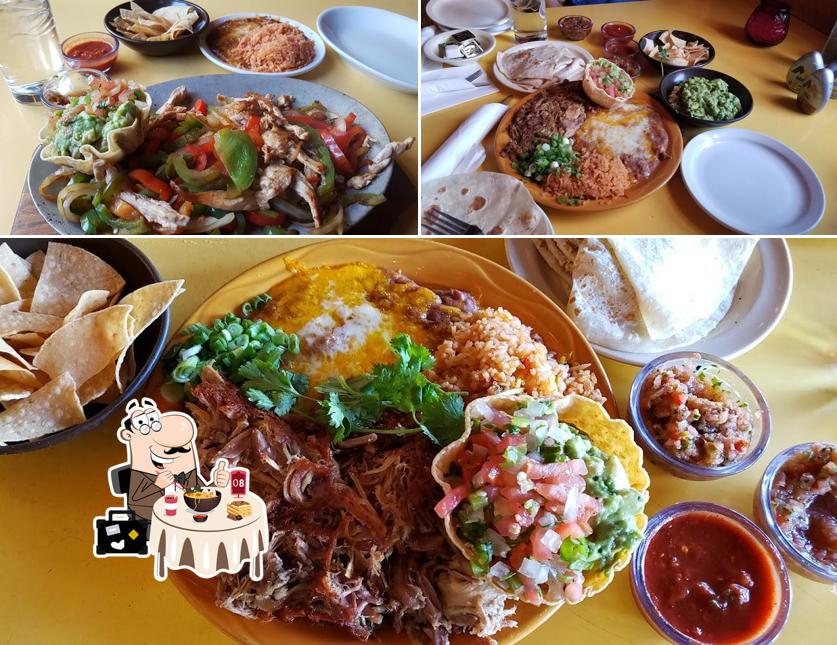 El Coyote, 7312 Beverly Blvd in Los Angeles - Restaurant menu and reviews