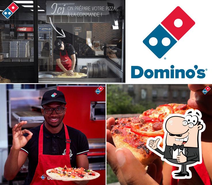 Regarder la photo de Domino's Pizza