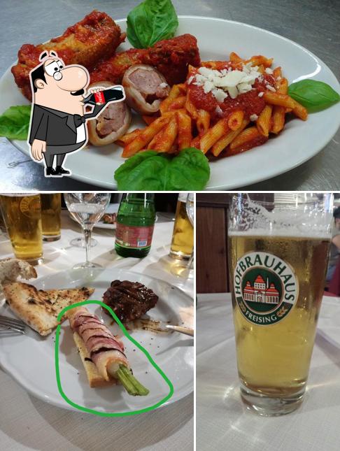 La immagine della bevanda e cibo di Pizzeria Ristorante Ambarabá