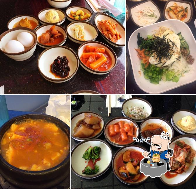 Еда в "Kaju Korean Cuisine — Allston"