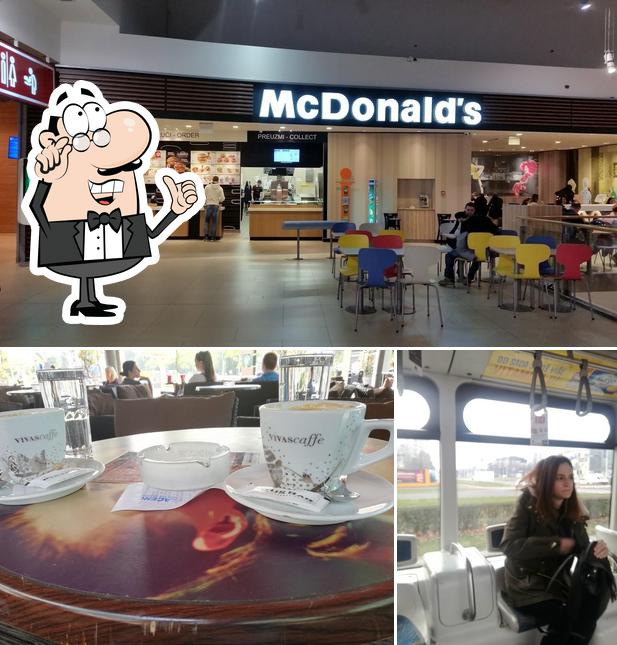 Gli interni di McDonald's Avenue Mall