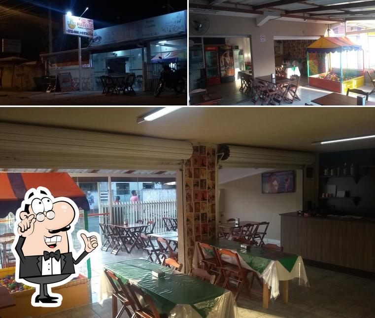 Veja imagens do interior do Point Pizzaria