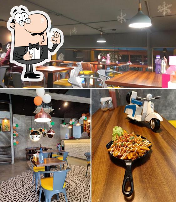 Crazy Cheesy Cafe Warje, Pune - Restaurant menu and reviews