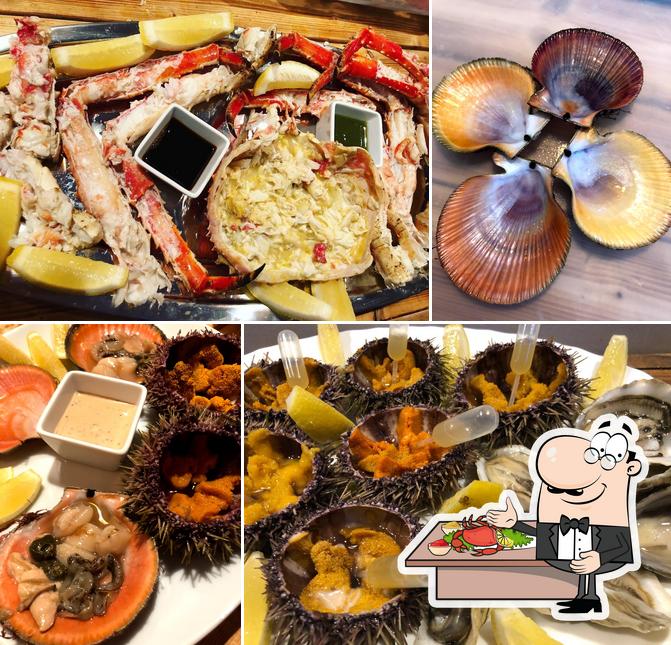 Pick different seafood meals offered by Oyster's