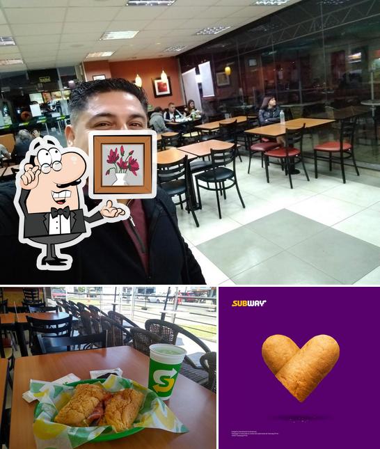 A foto do Subway’s interior e comida