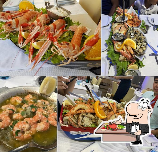 Try out seafood at Marisqueira Sol & Mar