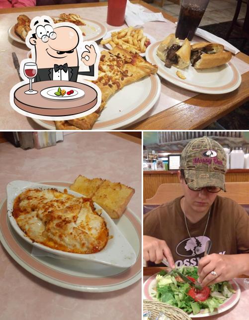 Еда в "Kershaw House of Pizza"