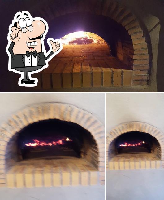 El interior de Tiuccia Pizza