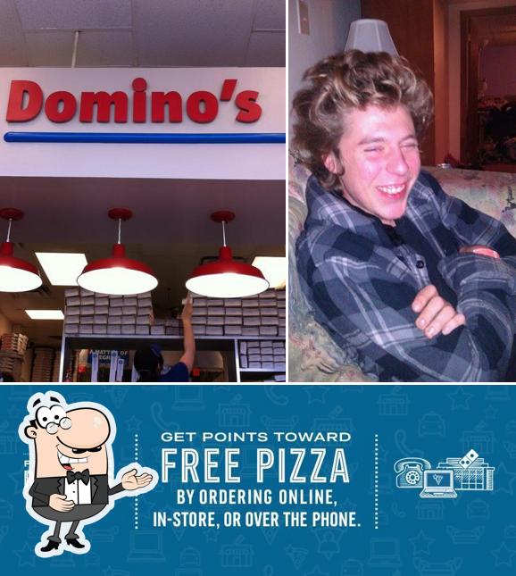 Look at this image of Domino's Pizza