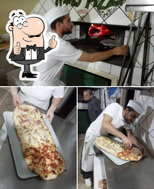 Vedi la immagine di Napul'è Pizzeria & Rosticceria