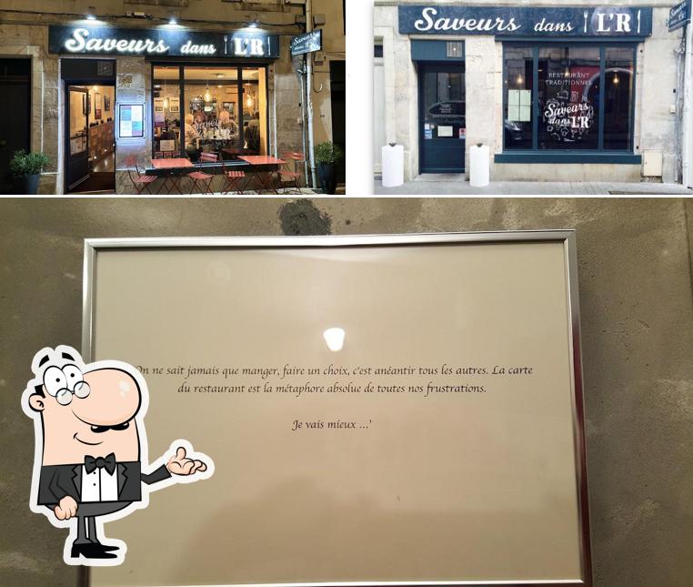 L'intérieur de Saveurs Dans L'R