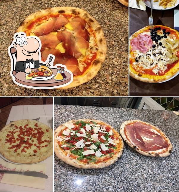 Prenditi una pizza a Ristorante Pizzeria La Lanterna