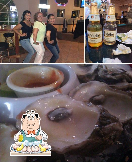 Oysters at El Gringo Oyster Bar
