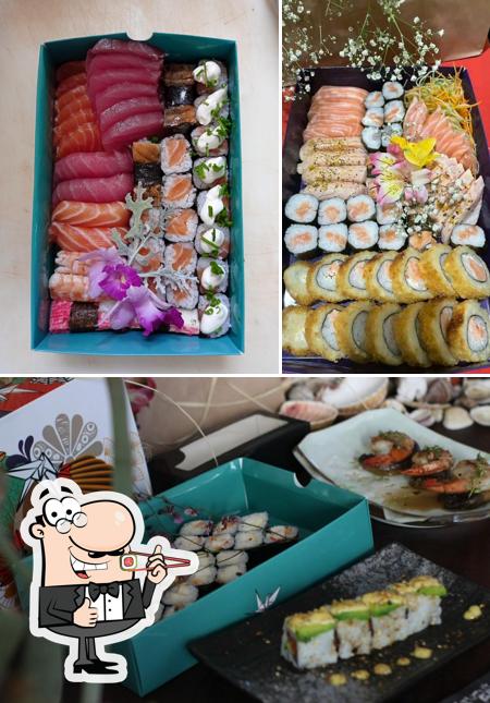 Peça diversas opções de sushi