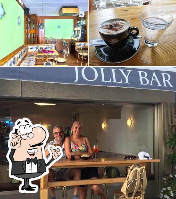 Gli interni di Jolly bar