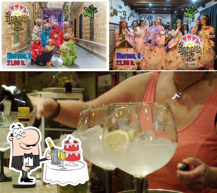 Свадьба и напитки - все это можно увидеть на этой фотографии из Habana Café
