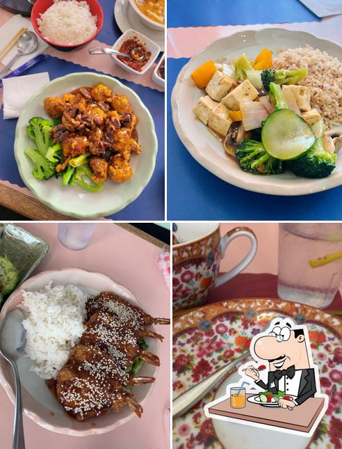 Meals at Ray's Cafe & Tea House