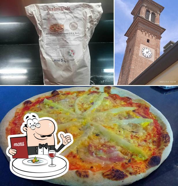 Pizzeria San Marco si caratterizza per la cibo e esterno