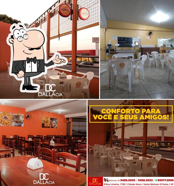 O interior do Dalla Cia - Pizzaria Pastelaria Lanches