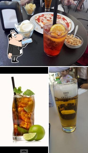 Prenditi un drink dal menu