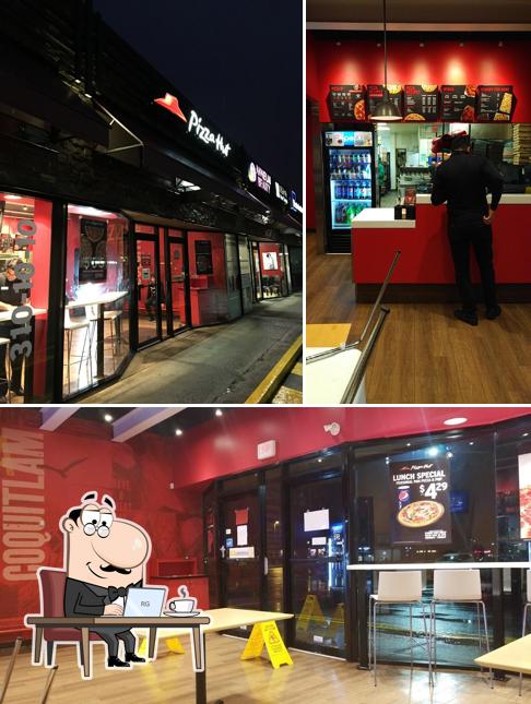 L'intérieur de Pizza Hut