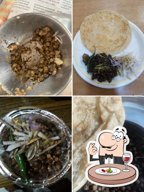Meals at ramlal chole bhature