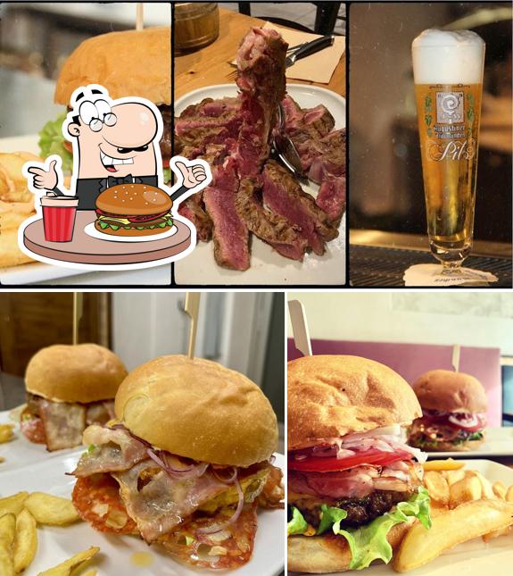 Prenditi un hamburger a Hills Asolo - Ristobeer & Grillhouse