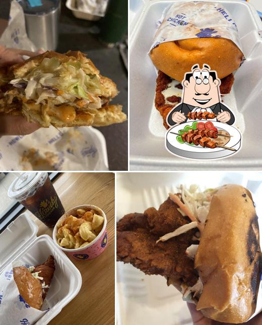 Howdy Hot Chicken In Sugar Land Restaurant Menu And Reviews