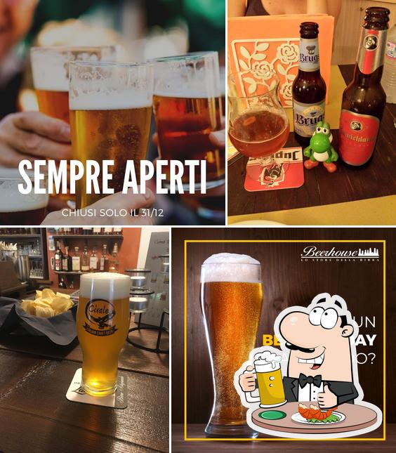 Puoi prenderti un rinfrescante bicchiere di birra chiara o scura