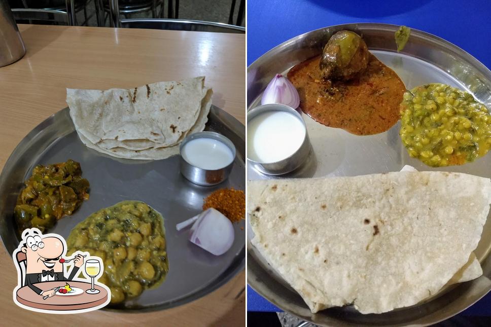 Food at Basaveshwara Khanavali North Karnataka meals