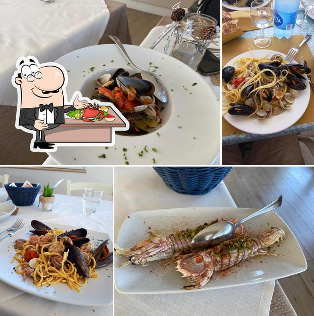 Ordina la cucina di mare a Ristorante Lido La Riviera