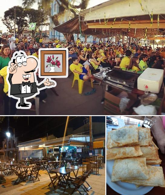 O Cantinho da Praça Bar e Café se destaca pelo interior e comida