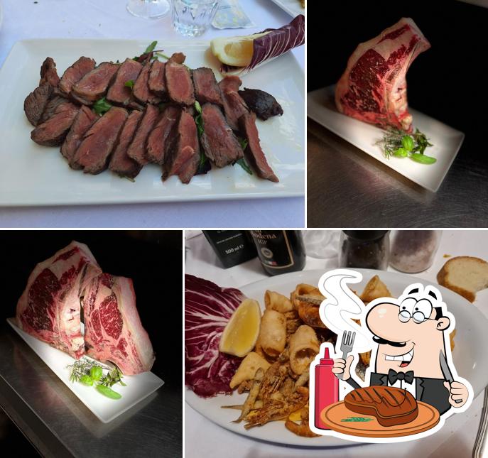 C'è un'ampia varietà di pasti per gli amanti della carne