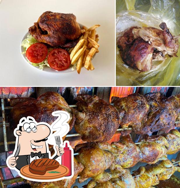 Try out meat meals at El Gran Pollo