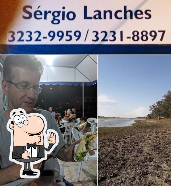 Look at this image of Sérgio Lanches