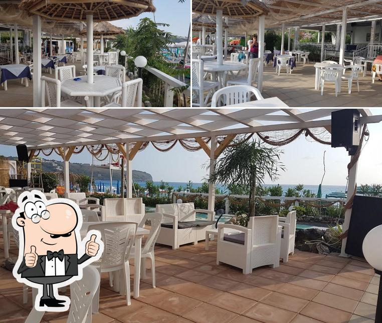 Vedi la immagine di Stabilimento Balneare Ristorante Bar Arcomagno