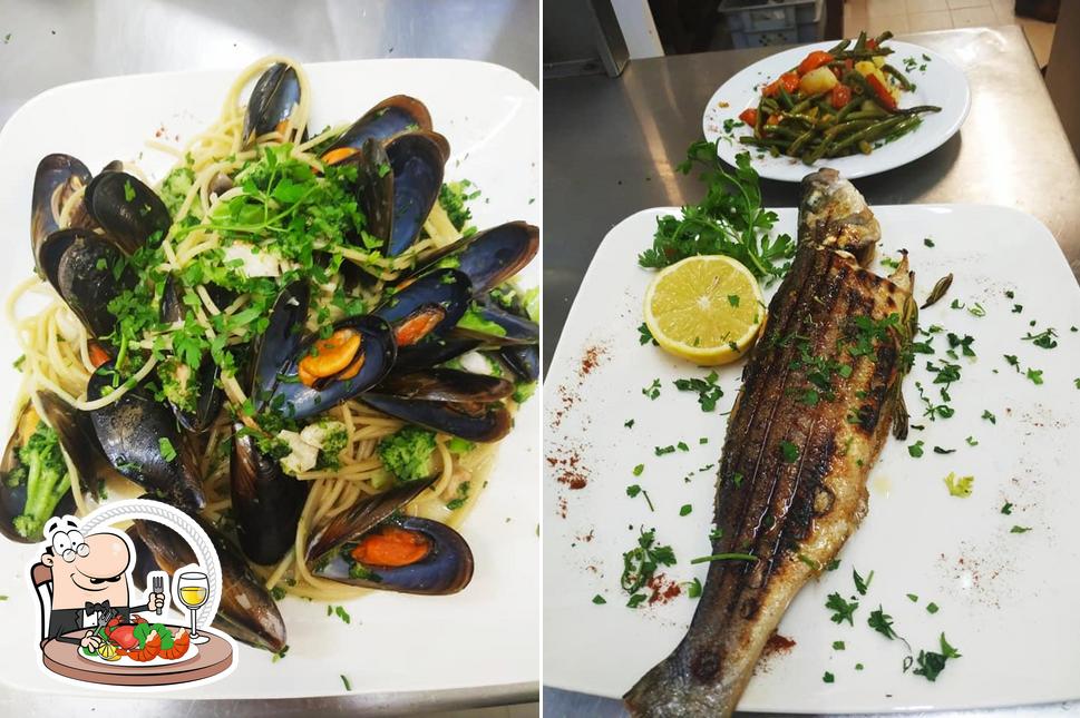 Get seafood at La Campagnola