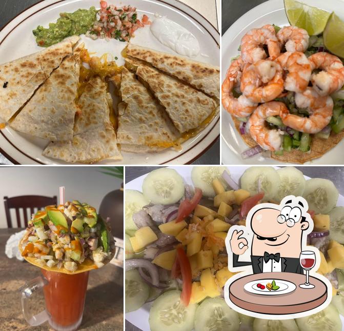 Food at Mariscos Nayarit VIP