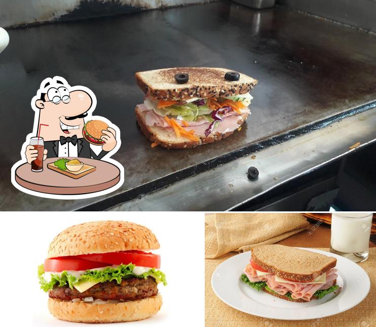 Las hamburguesas de La Mordida las disfrutan distintos paladares