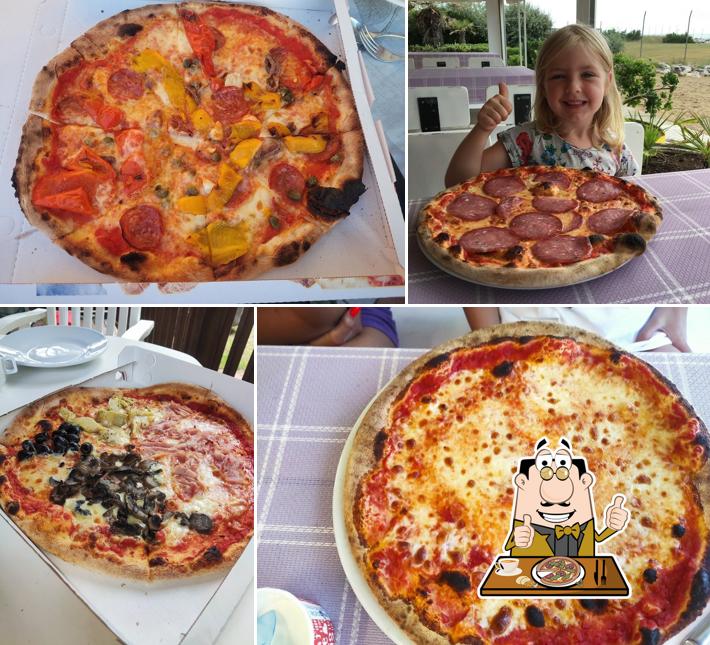 Choisissez des pizzas à Pizzeria Ristorante Villa al Mare