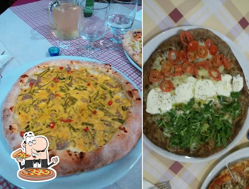 Ordina una pizza a Ristorante La Vecchia