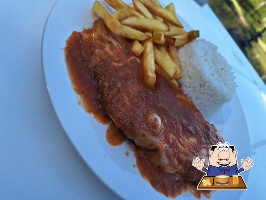 Peixe e fritas em Pesqueiro Restaurante dois lagos