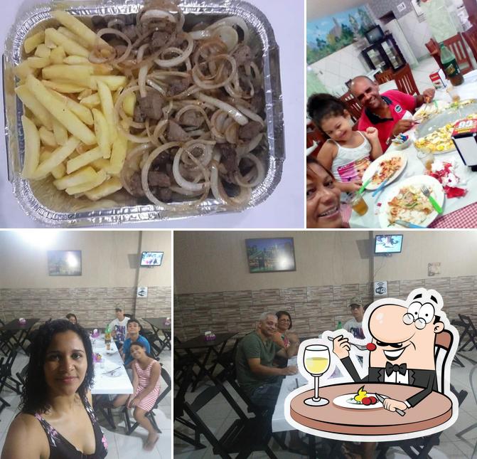 Comida em Pizzaria Remanescente